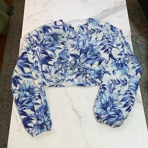 H&M Linen Blend floral Cropped Long Sleeve Blouse size Medium